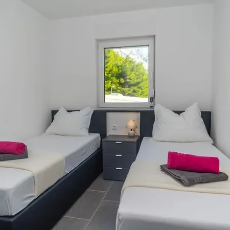 Cologne באסקה וודה